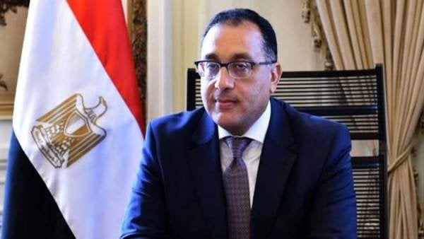 رئيس الوزراء يتفقد التشغيل