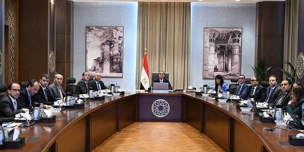 رئيس الوزراء يراقب جهود