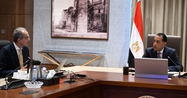 رئيس الوزراء يتابع مع