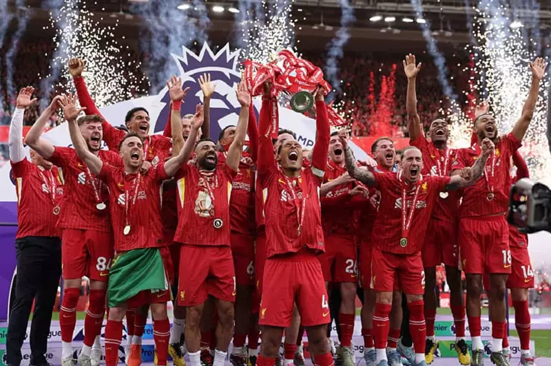 رئيس ليفربول: مدينون للجماهير