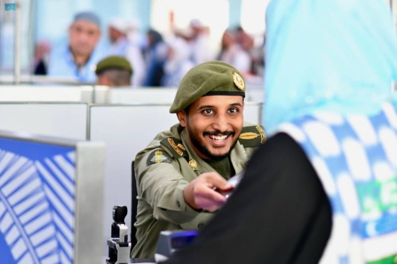 رحلات حجاج أوزبكستان تصل