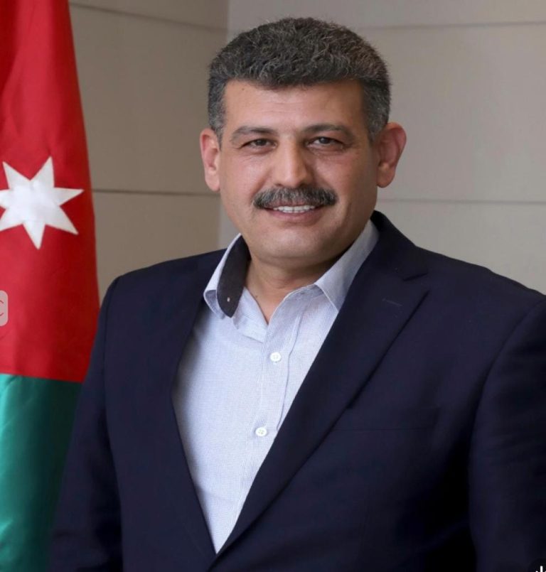 رفع العقوبات عن سوريا يعزز التخليص والنقل ويدعم الاقتصاد الوطني وفقاً لأبو عاقولة