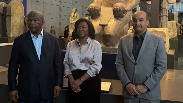 زيارة مميزة: رئيس أنجولا وقرينته في جولة بالمتحف المصري الكبير