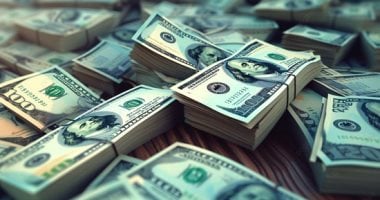 سعر الدولار يتصدر المشهد