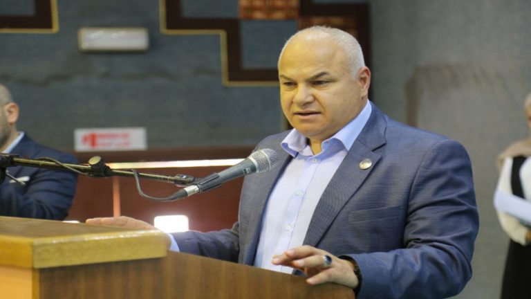سواعد عمال الأردن تعزز الاقتصاد الوطني، بحسب وزير العمل