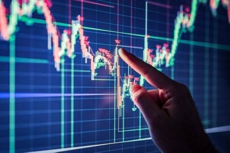 سوق الأسهم السعودية يسجل انخفاضًا جديدًا عند 11671 نقطة