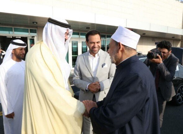 شيخ الأزهر يصل الإمارات