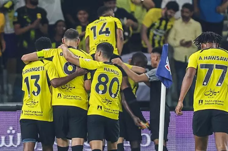 صراع بين الاتحاد وأهلي