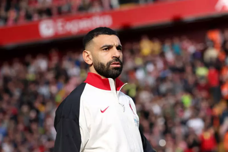 صلاح أساسياً.. تشكيل ليفربول