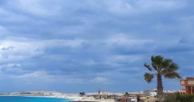 طقس اليوم مائل للحرارة