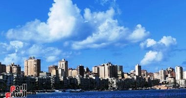 حار نهارًا معتدل ليلًا..