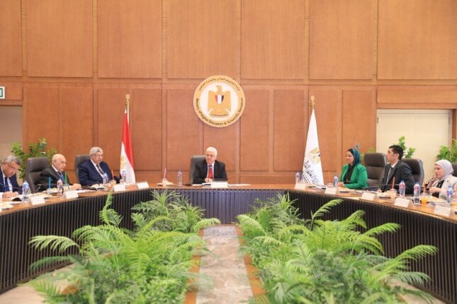 عاشور يقود مجلس التخطيط