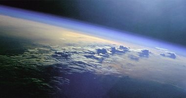 علماء يطاردون قمرًا صناعيًا