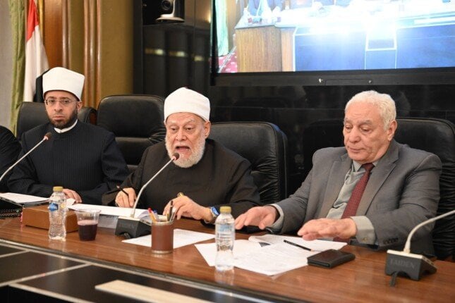 علي جمعة يطالب بعقوبة