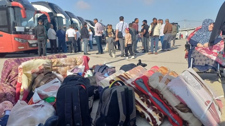 عودة 1100 سوري طوعياً من مخيم مريجيب الفهود خلال أسبوع