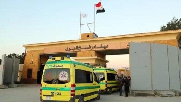 فتح ميناء رفح البري