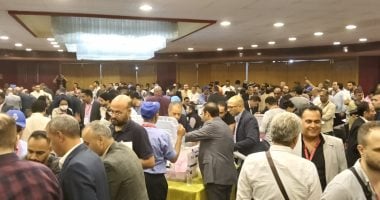 بدء فرز أصوات الاقتراع