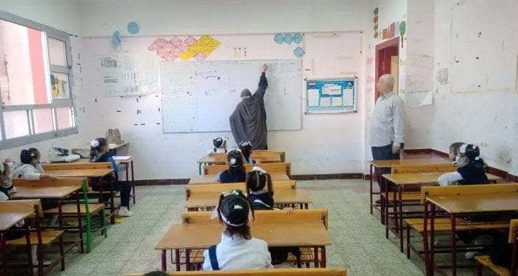 فرصة جديدة لعمال المدارس: