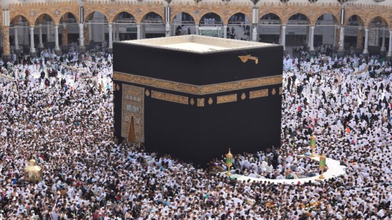 قافلة الحجاج الأردنيين تنطلق الجمعة نحو الديار المقدسة