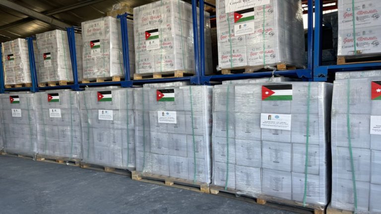 “كل طفل وعجوز”: دور الهيئة الخيرية الهاشمية معروف في قطاع غزة