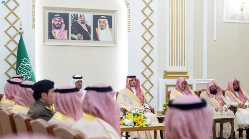 لقاء وزير الداخلية مع