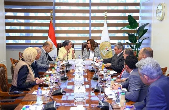 متابعة دورية لمنظومة المخلفات الصلبة في المحافظات من قبل وزيرة التنمية المحلية والبيئة