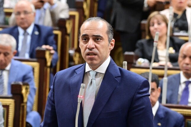 محمود فوزي يؤكد عدم