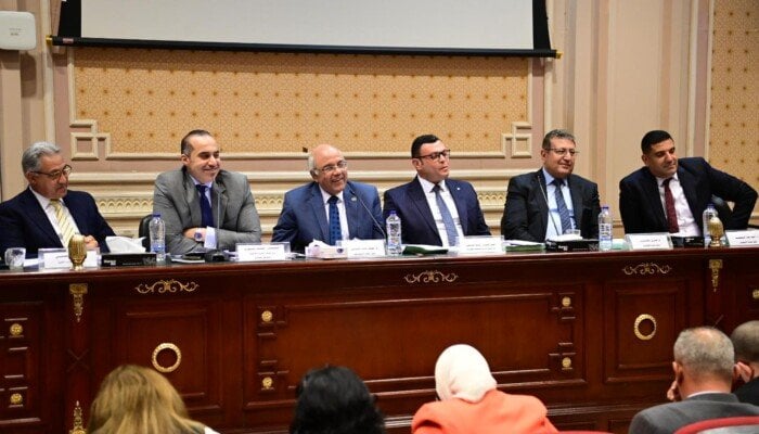 محمود فوزي يعلن: المحكمة