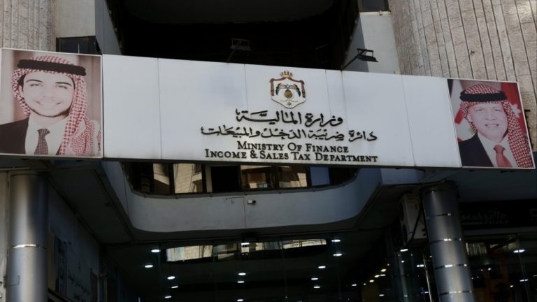 مداهمة شركة برمجة تكشف عن تسهيلات للتحايل على نظام الفوترة الإلكتروني