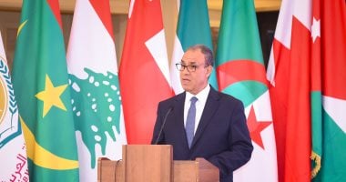 وزير الخارجية والهجرة يشارك