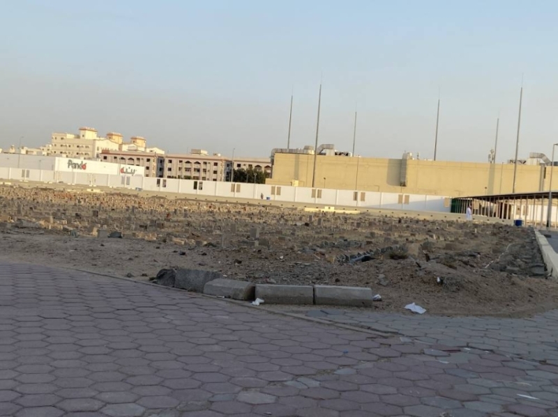 مطالبات بتوسعة المقابر وزيادة