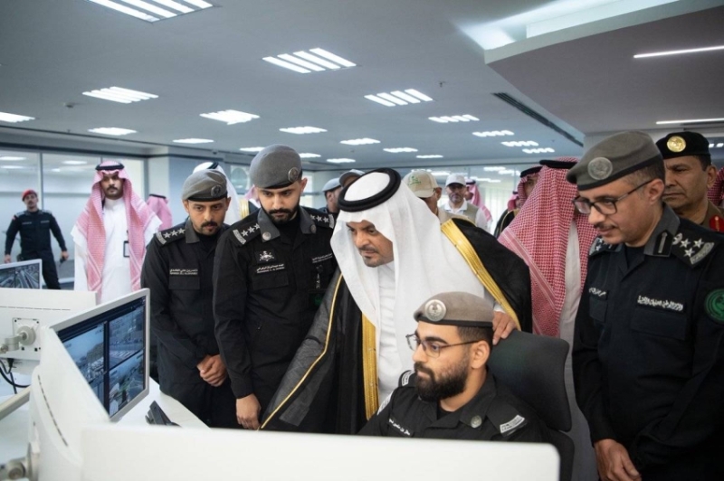 نائب أمير مكة يواصل