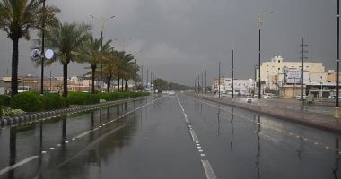 أمطار رعدية تضرب عدة