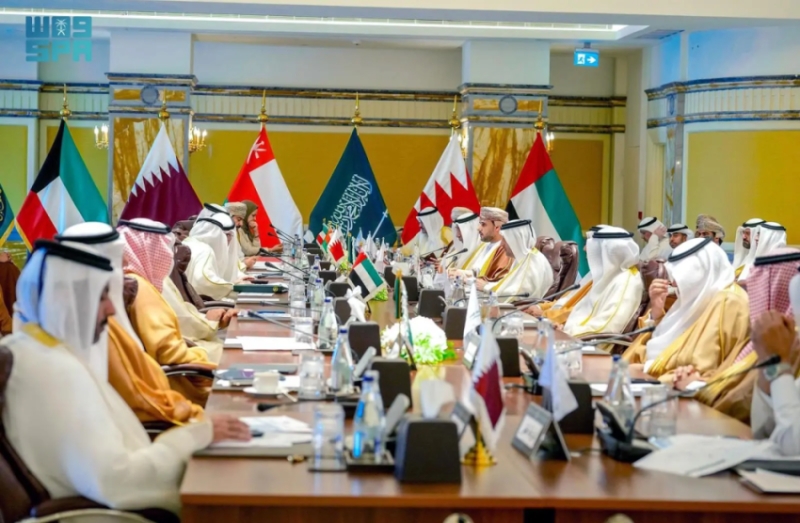وزراء التجارة والصناعة يت聚عون