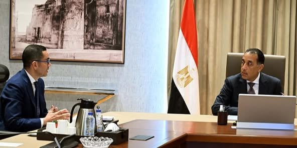 «وزير الاستثمار» و«مدبولي» يتباحثان