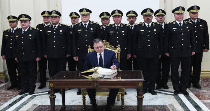 وزير الداخلية يوافق على