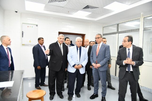 32 جامعة أهلية تدفع