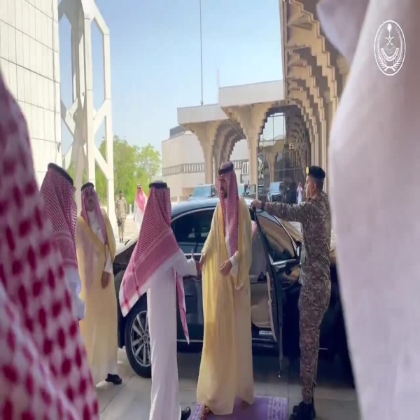 أمير الشرقية يرحب بمهنئي