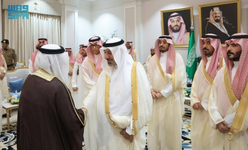 أمير نجران يحتفي بالمهنئين