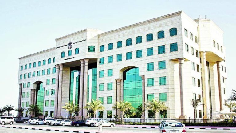 إعلان أوائل الثانوية العامة في الإمارات اليوم وطرح النتائج للاستعلام في العاشرة صباحًا غدًا الاثنين