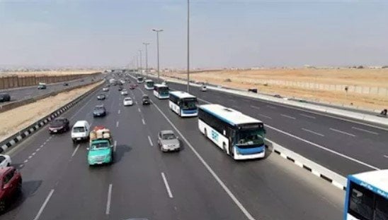 إغلاق مفاجئ بطريق الواحات