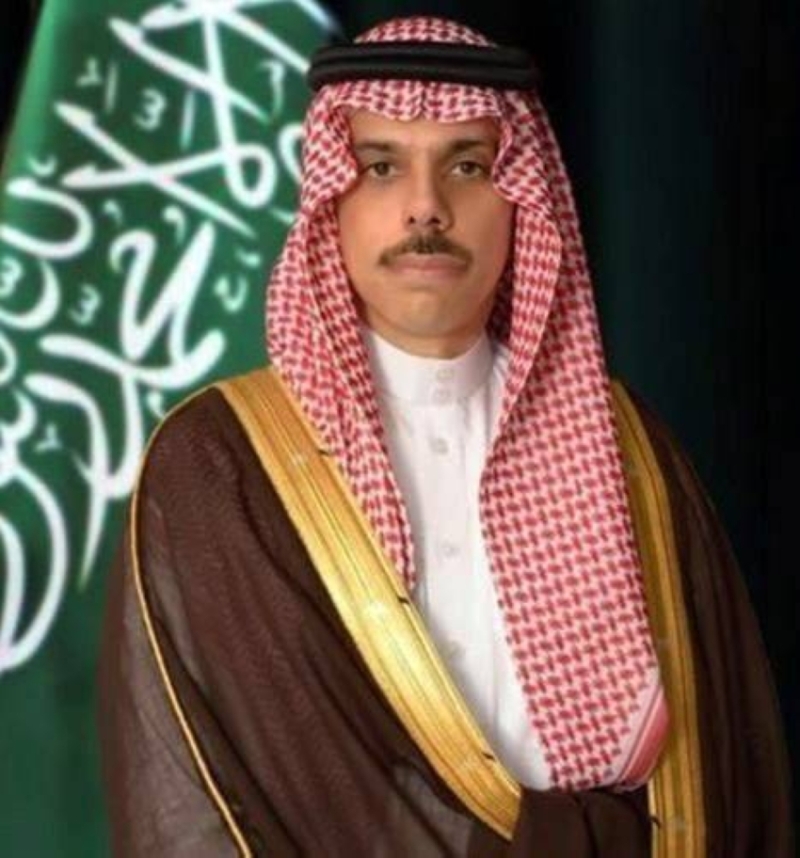 اتصال هاتفي بين وزير