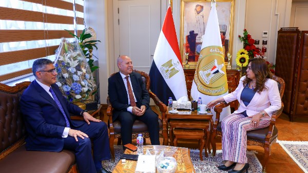 اجتماع وزيرة التنمية المحلية