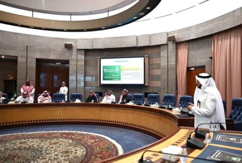 استعراض مشاريع 13 شركة