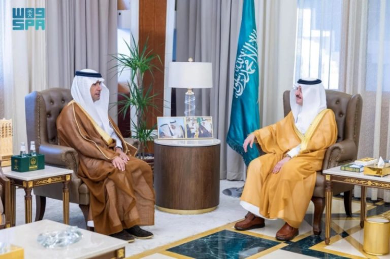 استقبال أمير الشرقية لوزير البلديات والإسكان يشكل خطوة مهمة