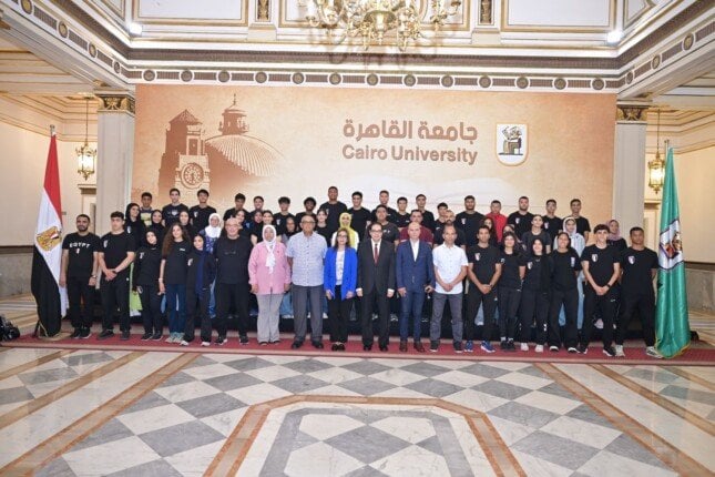 استقبال رئيس جامعة القاهرة
