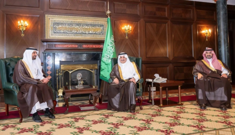 استقبال وزير الموارد البشرية