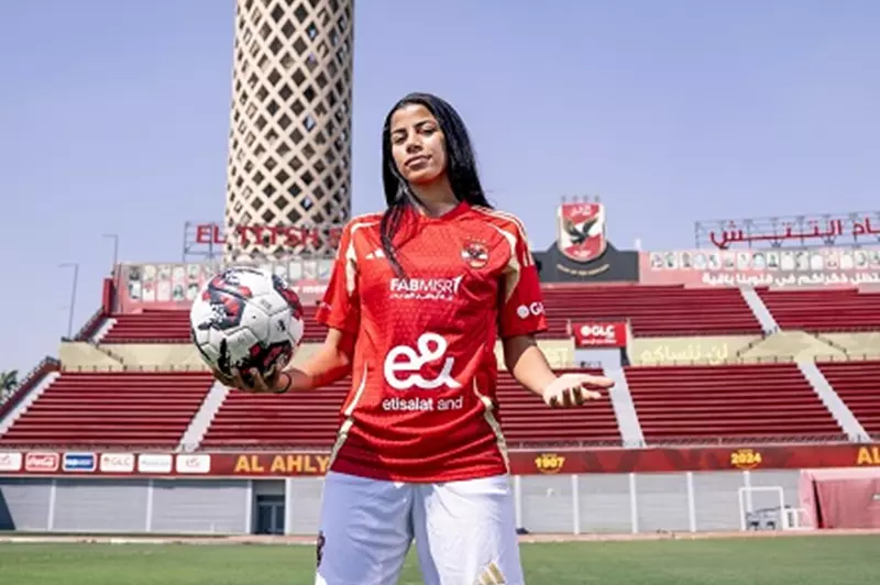 الصفقة الثانية.. الأهلي يعلن