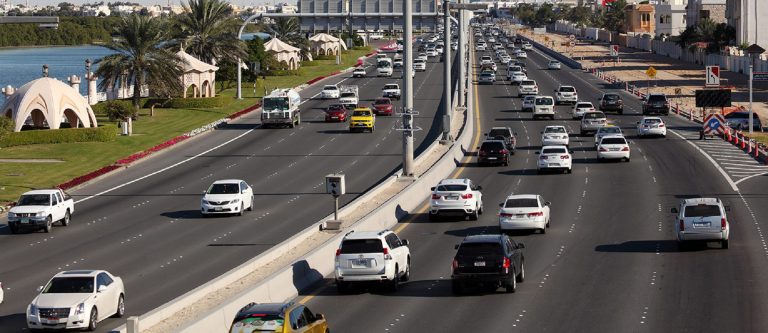 برقم اللوحة.. الاستعلام عن المخالفات المرورية أبوظبي 2025 عبر القيادة العامة لشرطة أبوظبي
