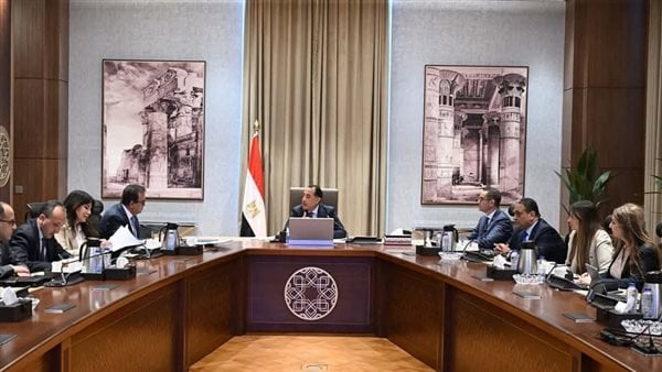 التزام الحكومة بدعم القطاع